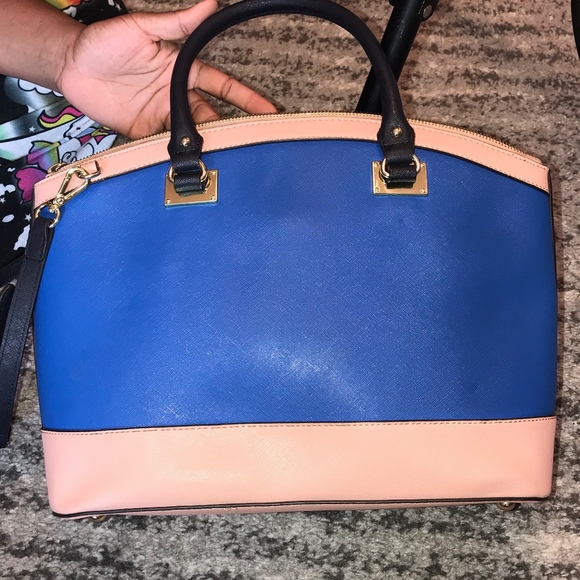 Purse - Picture 4 of 5